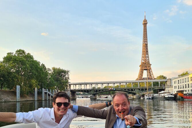 Paris on the Seine side: Magical private cruise - The views that matter most: Eiffel Tower moments and sunset light