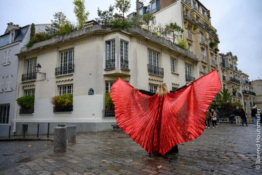 Paris: Opera Singer Guide in Montmartre - UNESCO-labeled storytelling, and what Enchanted Monuments means for you