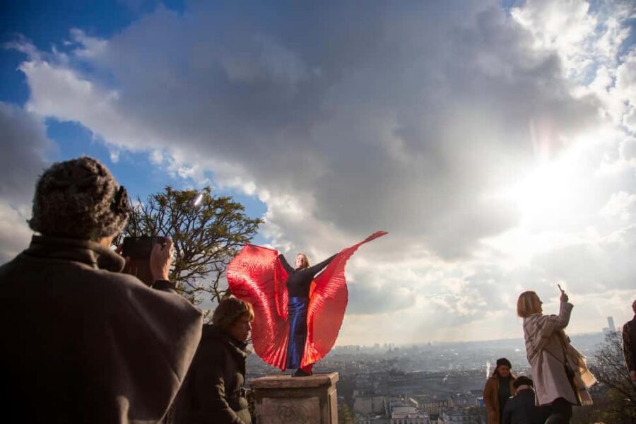 Paris: Opera Singer Guide in Montmartre - Meet Veronica Antonelli, and the Montmartre “soul” angle