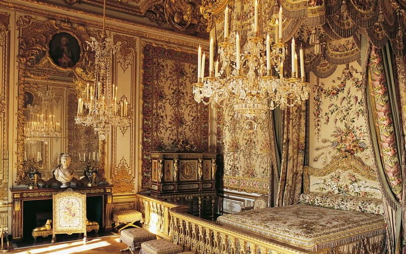Paris: Palace of Versailles Guided Tour with Bus Transfers - Price and Value: What $101 Buys (and Why It Can Be Worth It)
