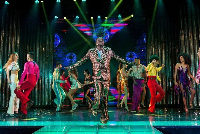 Paris Paradis Latin Cabaret Dinner and Show - Who this Paris cabaret dinner fits best