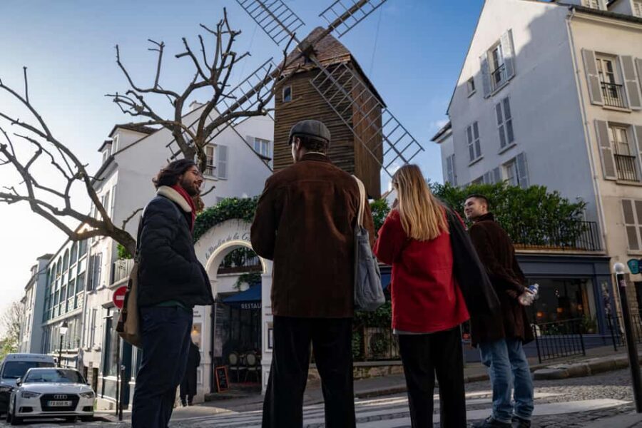 Paris : Pastries and Tragedies, The sweet tour of Montmartre - Love, loss, resilience: the story moments that make Montmartre stick
