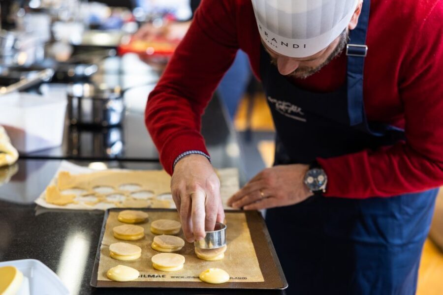 Paris: Pastry Class with Ferrandi Chef at Galeries Lafayette - How the lesson flows inside the Ferrandi Kitchen
