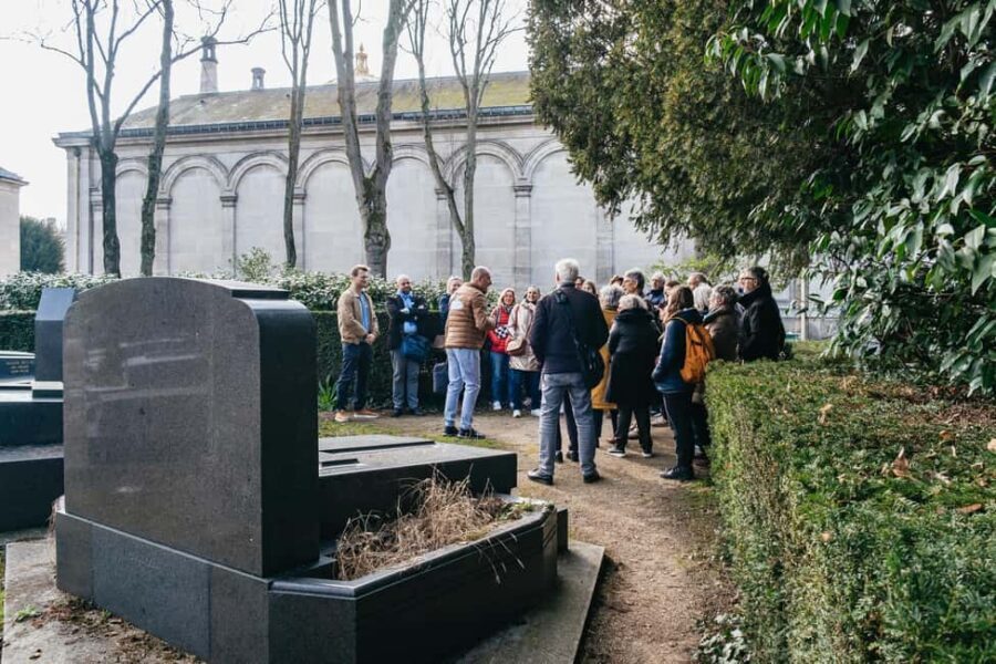 Paris: Pere Lachaise Cemetery Guided Tour - FAQ