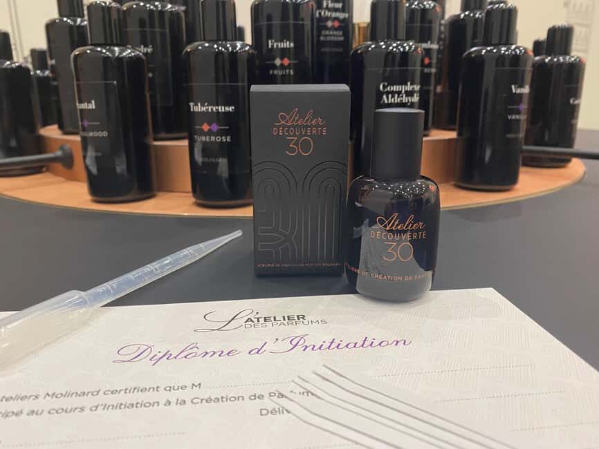 Paris: Perfume-Making Workshop - How the session works: notes, accords, and mixing
