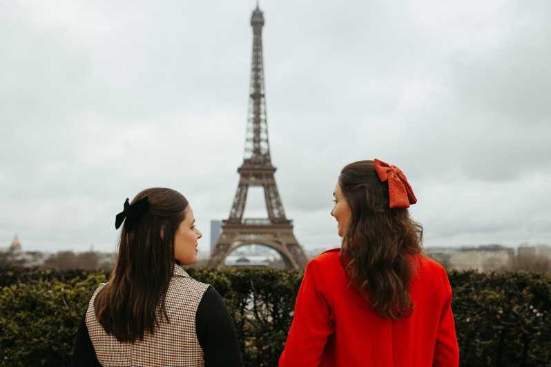 Paris: Photoshoot at the Eiffel Tower / Arc de Triomphe - Eiffel Tower Photos: Posing Tips That Prevent the Usual Tourist Photos