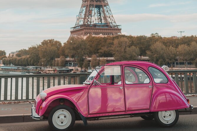 Paris Pink Tour by Night with Champagne - Price, value, and who gets the best deal at $167.47