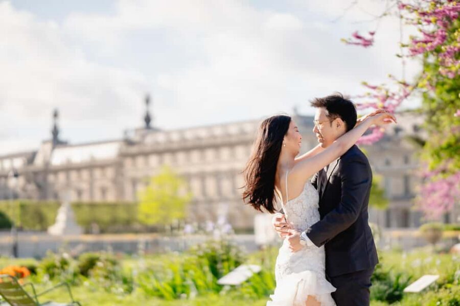 Paris: Premium Professional Photo Shoot - A One-Hour Paris Photoshoot That Starts With Your Vision