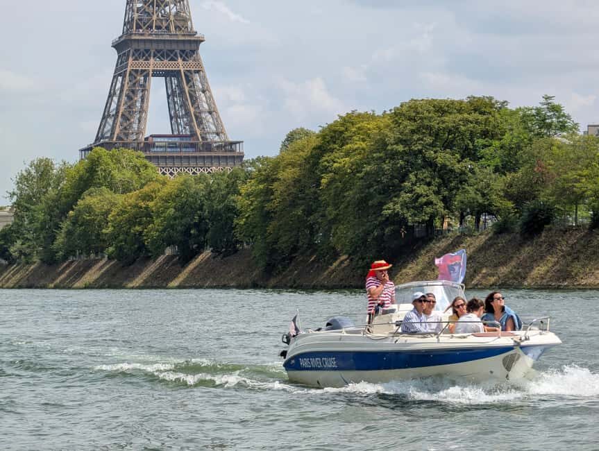 Paris Private Boat Seine River with Captain Guide - Who this private Seine cruise suits best