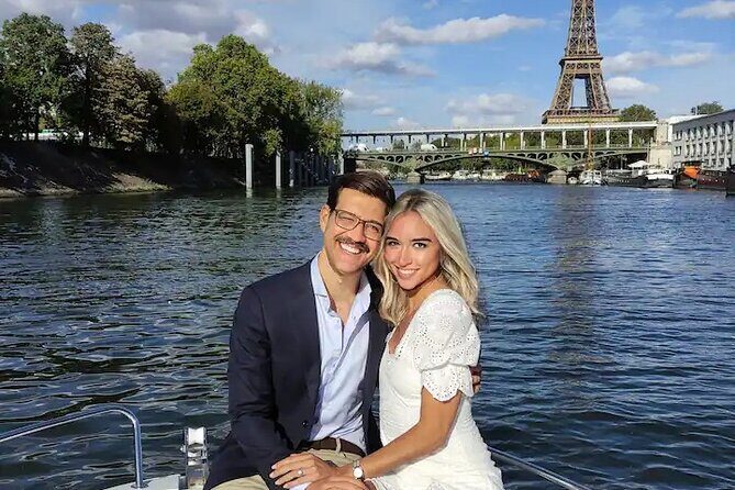 Paris Private Boat Tour with your own Captain Guide - The Louvre and the “Eight Centuries” Feeling