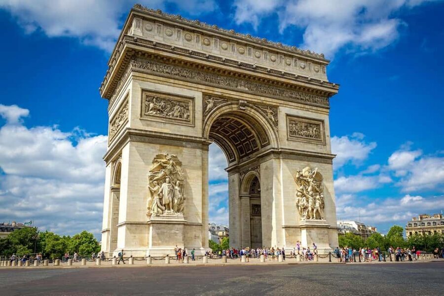 Paris: Private City Sightseeing Tour with Driver - Key highlights at a glance