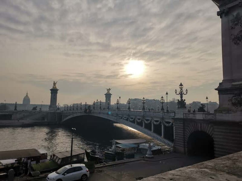 Paris: Private Custom Highlights and Gems Tour with a Local - Markets, Pastries, Courtyards, and Street Art Stops