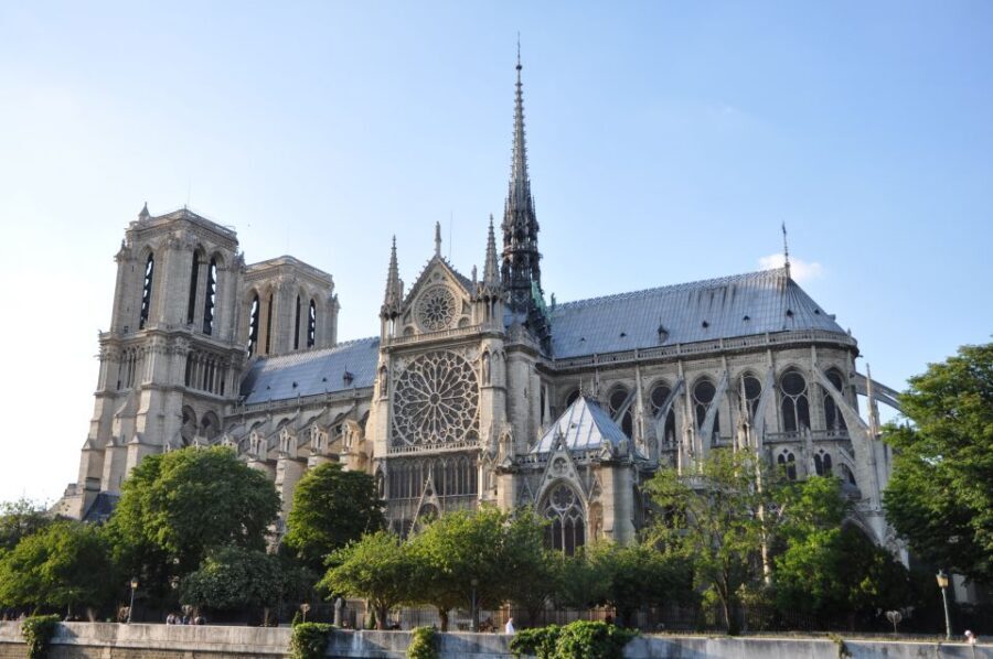 Paris: Private Customizable City Tour in Spanish - Private, Spanish-Language Paris with a Pace You Actually Control