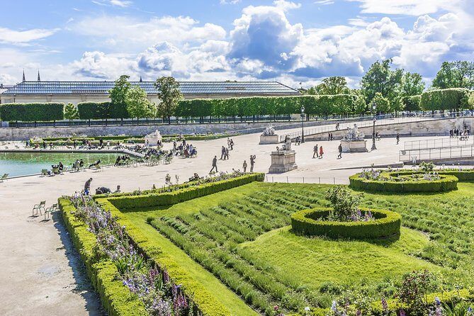 Paris Private Day Tour & Seine Cruise for Kids and Families - Why the kid activity booklet actually works