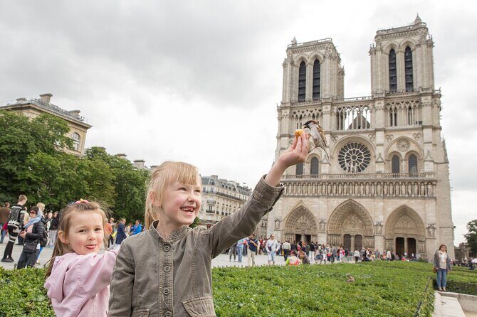 Paris Private Family Tour - Highlights & the Best Museum for Kids - Louvre Museum in 10 Minutes: Big Wow, Not a Full Visit