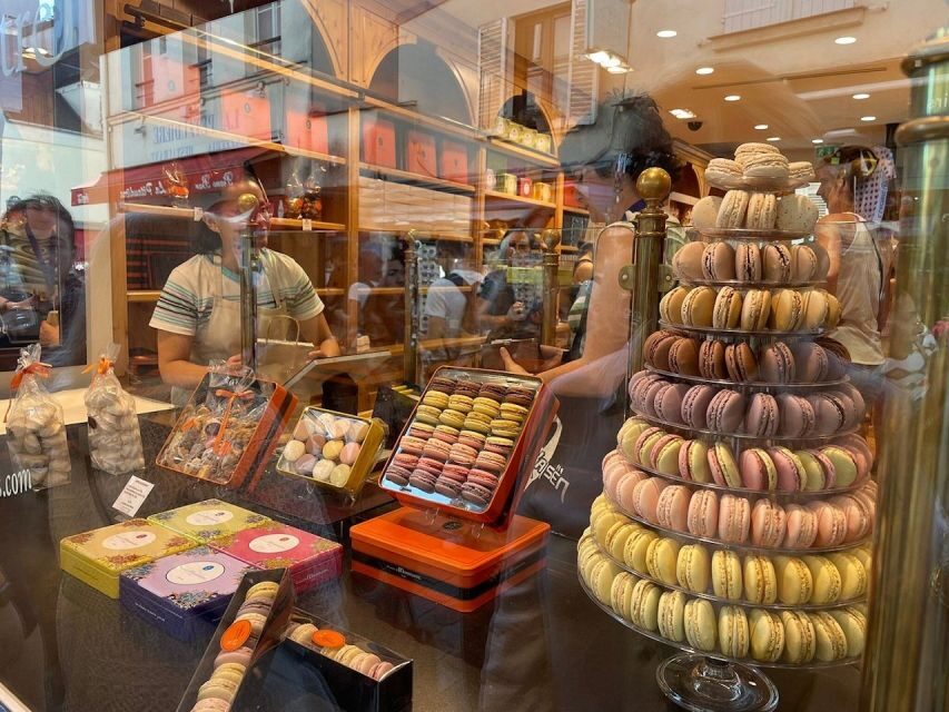 Paris: Private Food Tour in Montmartre - Starting Point at 5 Place Blanche: The Simple Way to Begin