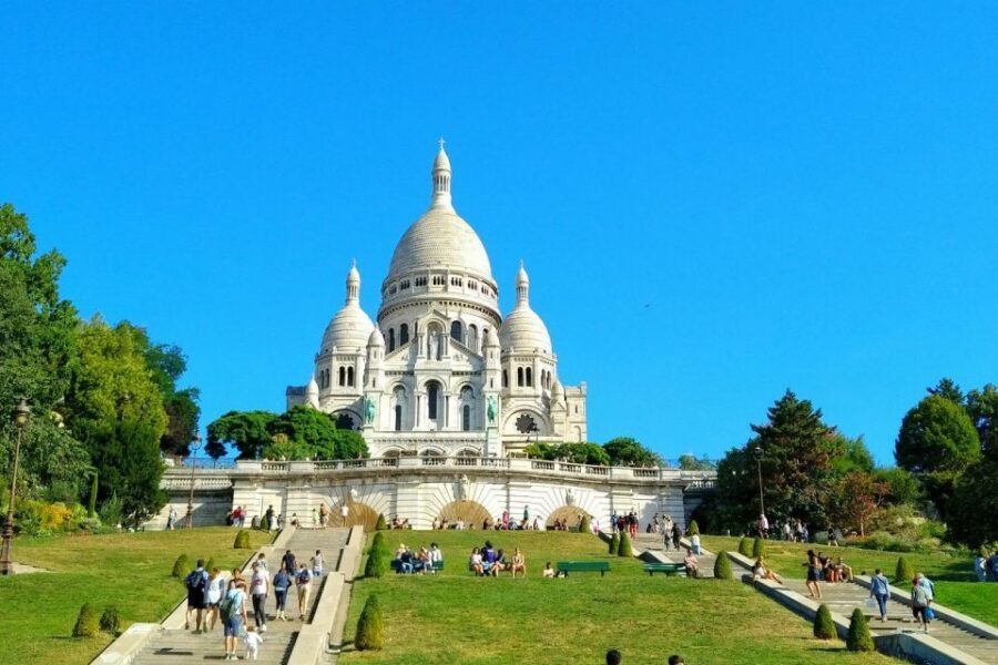 Paris: Private Food Tour in Montmartre - The Walk Itself: From Moulin Rouge Area Toward Sacré Coeur
