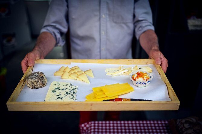 Paris Private Food Tour – Taste 8+ French Classics in Le Marais - What you actually eat: pastry, croque-monsieur, cheeses, falafels, macarons, and wine