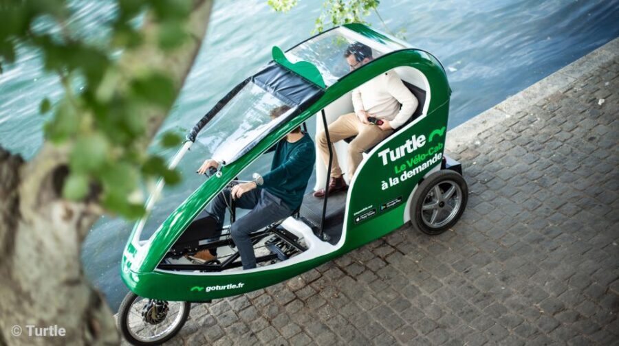 Paris : Private guided tour in Rickshaw bike - Napoléon - A green, private way to see Napoléon-era Paris