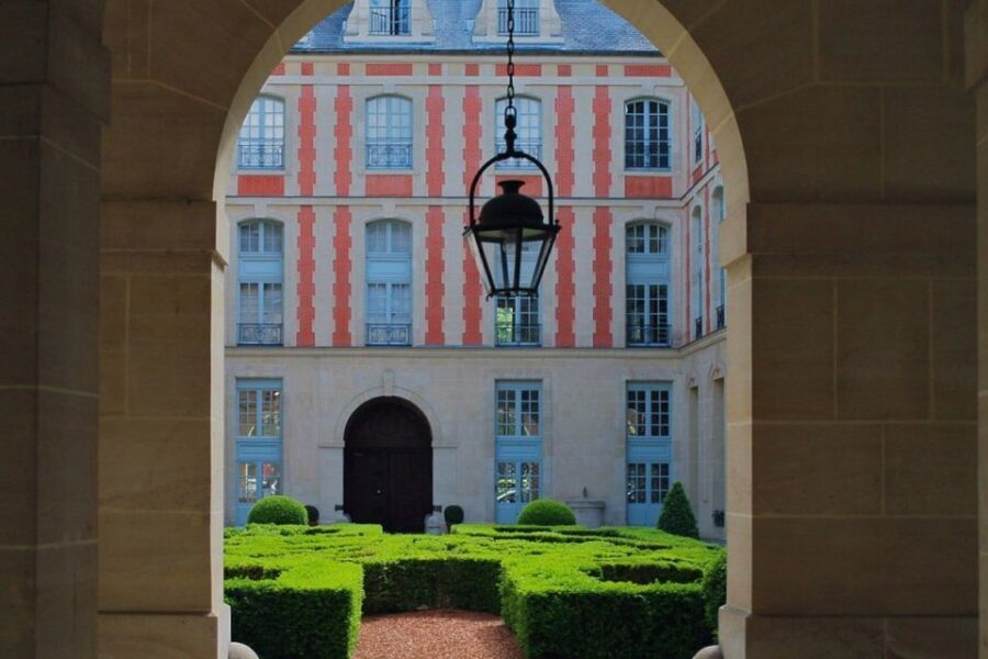 Paris: Private Guided Tour of Marais disctrict - Quick hits if you only have 2 hours in the Marais