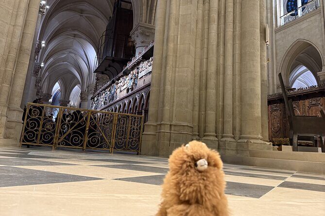 Paris Private Guided Walking Tour with Notre-Dame Visit - What the price covers (and where you’ll spend extra)