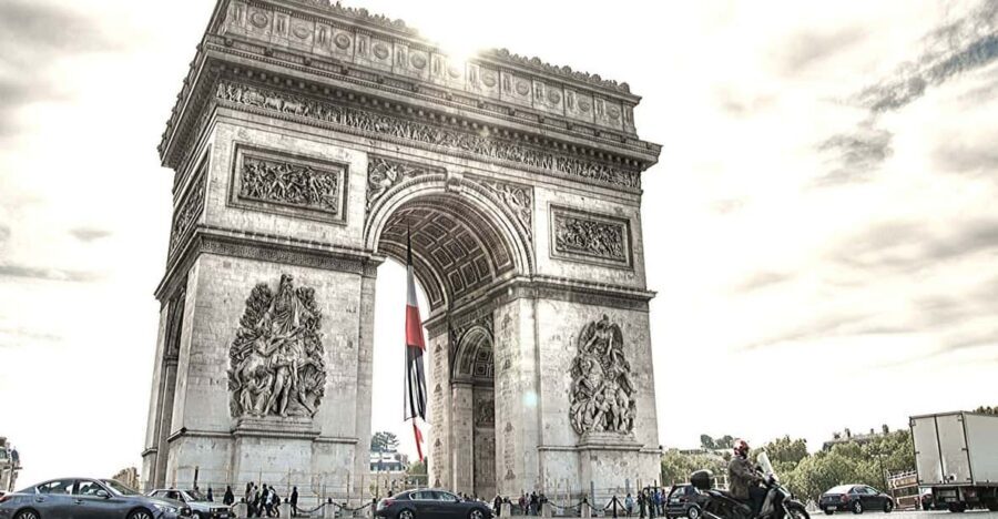 Paris: Private Layover Tour - Montmartre and Sacré-Cœur: the hilltop start that changes your view