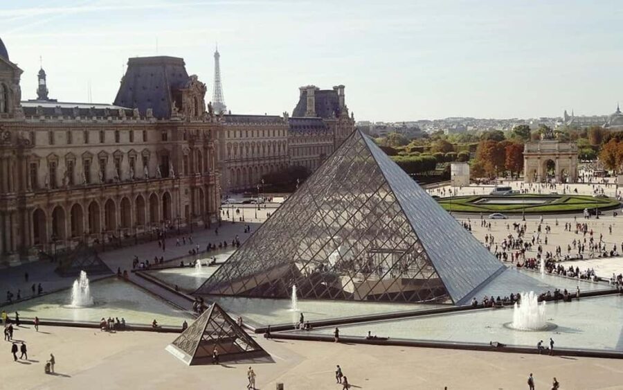 Paris: Private Layover Tour with Airport Pickup & Dropoff - Price and Value: What $550 Gets You for Up to 4 People