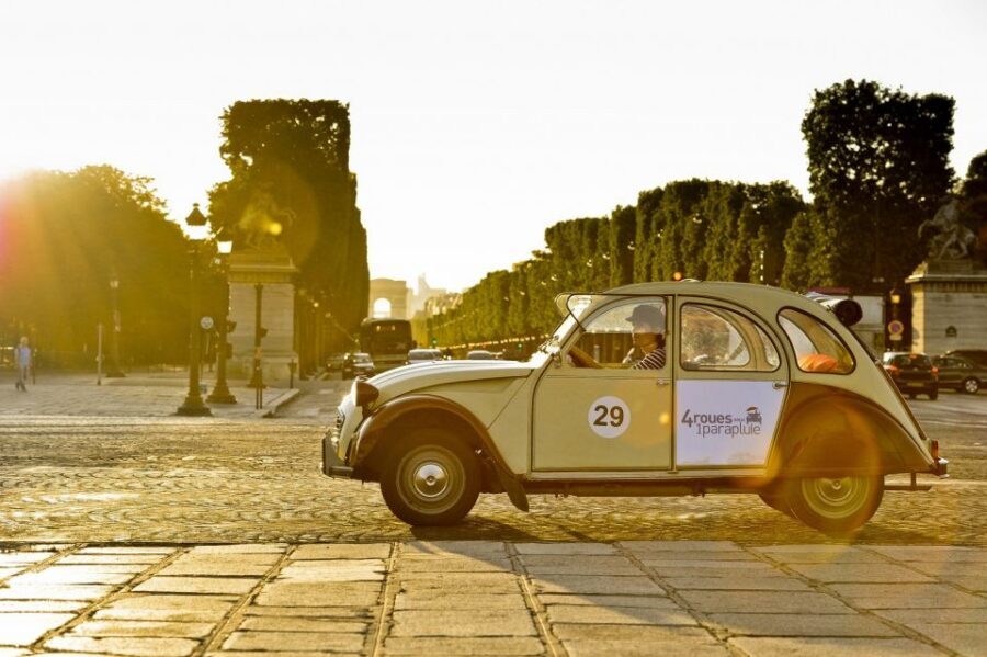 Paris: Private little-known places tour in Citroën 2CV 2h - Who this tour suits (and when it might not)