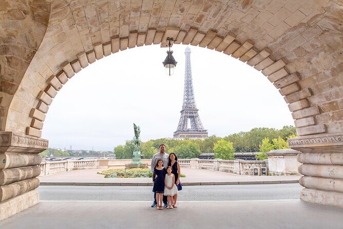 Paris Private Photoshoot Experience - Meeting at Café Kléber: how the start makes (or breaks) the photos