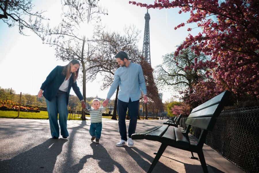 Paris: Private Photoshoot near any chosen Landmark - The Photo Editing and 24-Hour Delivery That Actually Changes Your Day