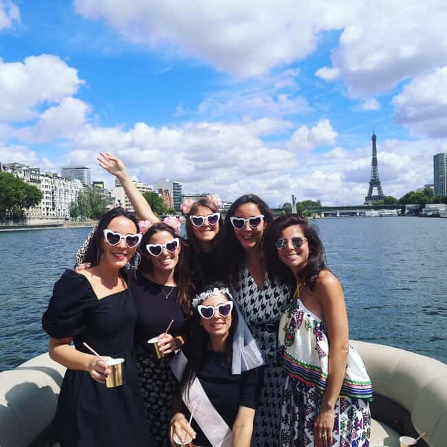 Paris: Private pontoon boat cruise on the Seine - What to budget for: snacks, champagne, and the cost of convenience