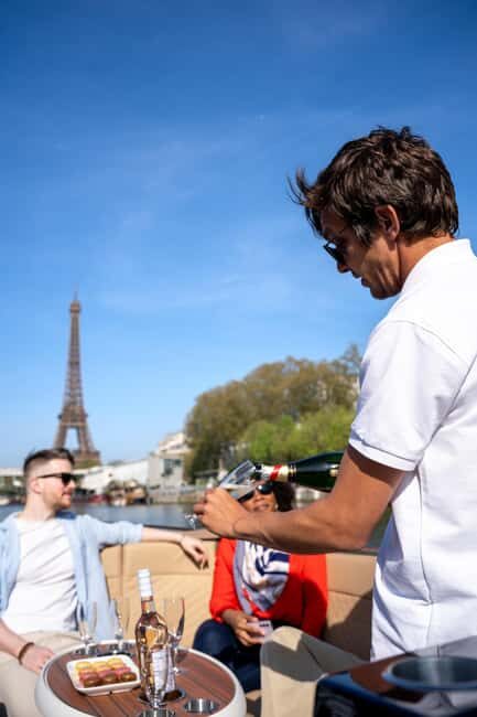 Paris: Private Small Boat Cruise with Rosé and Macarons - Eiffel Tower photo stop: why the timing is the whole game