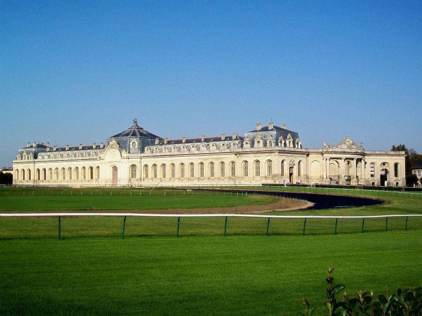 Paris: Private Tour of Domaine de Chantilly Ticket&Transfer - French gardens plus an Anglo-Chinese stroll with that dreamy hamlet vibe