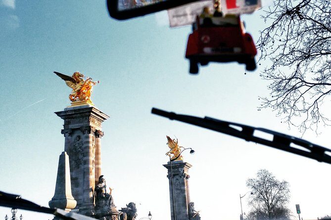 Paris Private Tour: Romantic Tour in a 2CV - The driver-guide is the difference maker