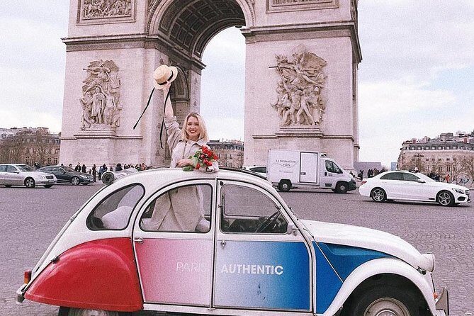 Paris Private Tour: Romantic Tour in a 2CV - When this is the best choice for your Paris trip