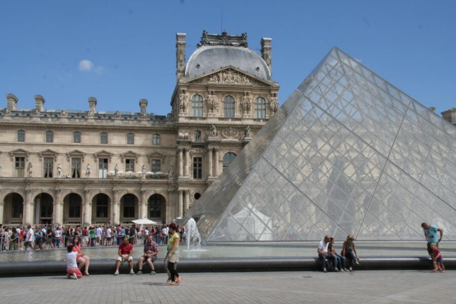 Paris: Private Tour with a Local Guide - Key highlights worth planning for