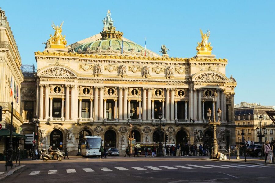 Paris: Private Tour with Locals – Highlights & Hidden Gems - Timing and pacing: how to keep the day from getting squeezed