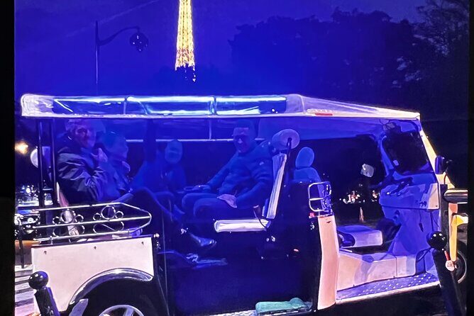 Paris Private Tour with Tuktukyourcity - Pigalle and Moulin Rouge pass-by: knowing what you’re seeing
