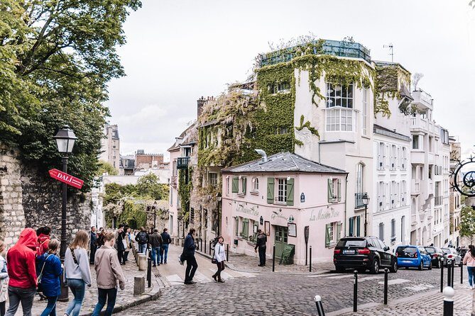 Paris Private Tours By Locals, Kickstart Your Trip 100% Personalized - Canal Saint-Martin: concept stores, nonchalant bars, and ethical fashion stops