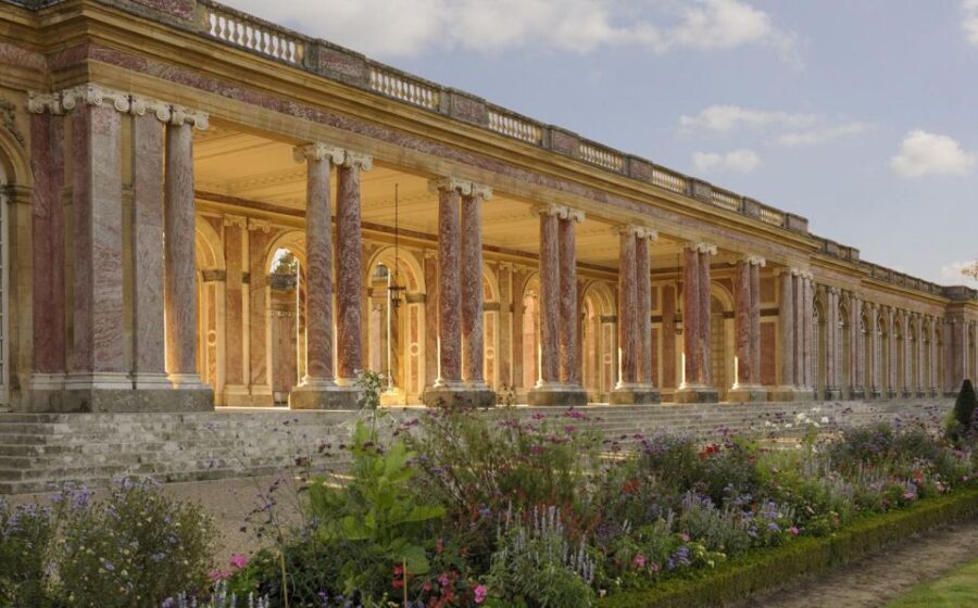 PARIS: Private transfer Château Versailles van 7 people 4H - Your 2 hours at Versailles: what to do with a tight schedule