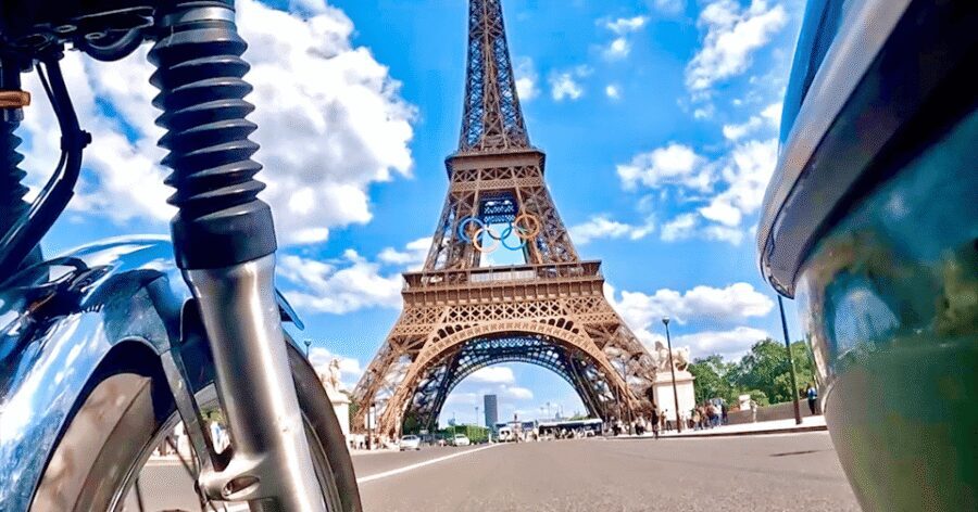 Paris: Private Vintage Sidecar Tour with Hotel Pickup - Hotel pickup and a route that can fit your priorities