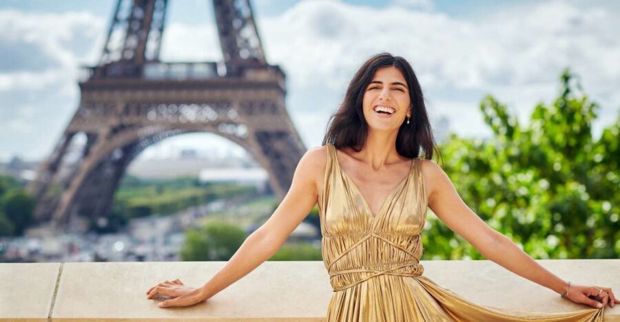 Paris: Private VIP Photoshoot with Experienced Photographer - Eiffel Tower and Seine angles, plus room for your own style
