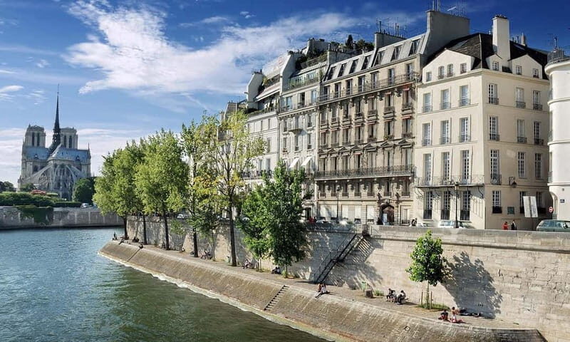 Paris - Private walking Food tour Le Marais - Starting on Île Saint-Louis: the best warm-up before Le Marais