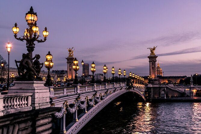 Paris Private Walking Tour with a Local - Using Flexibility When Crowds, Lines, and Timing Get Real