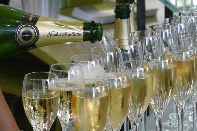 Paris Private Wine Tasting and Walk - The Meeting Point Moment: When the Tour Becomes Yours