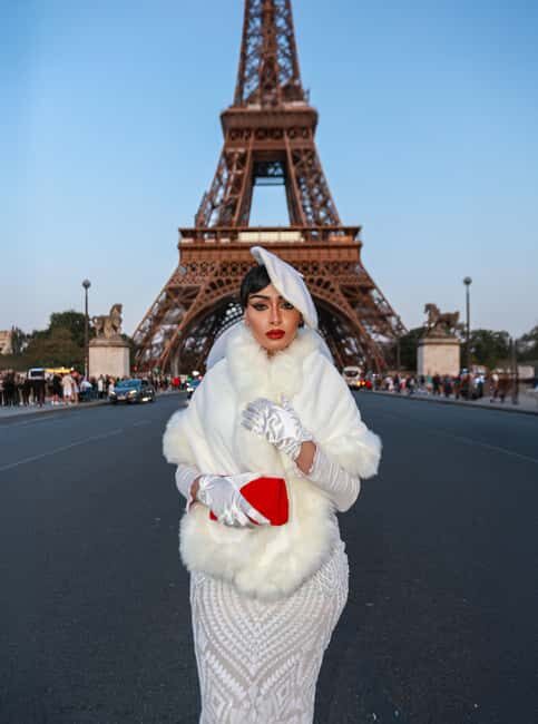 Paris: Professional Photoshoot with 300+ Photos + 1 present - Timing, Weather, and Where You’ll Actually Shoot