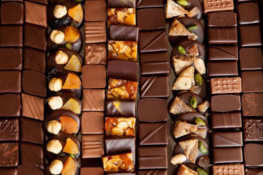Paris: Pure Chocolate Walking Tour - The cocoa lessons you get while you walk and taste
