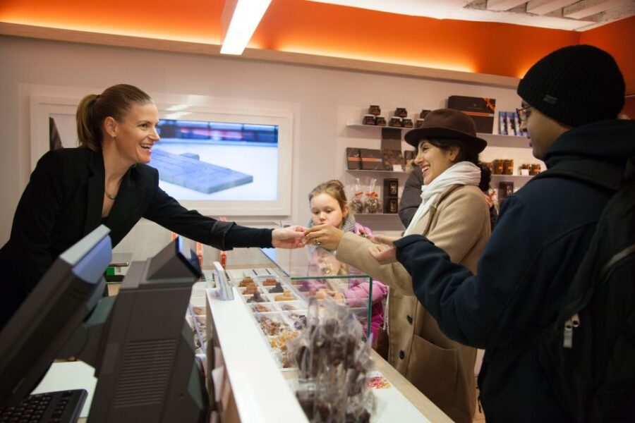 Paris: Pure Chocolate Walking Tour - Getting to Place de la Madeleine without stress