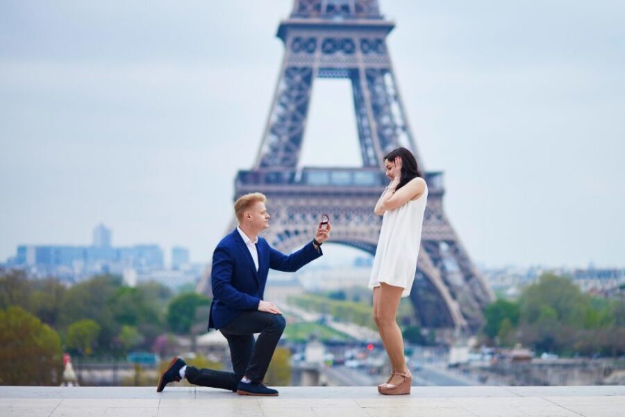 Paris: Romantic Photoshoot for Couples - Posing help that actually changes your photos (not just your comfort)