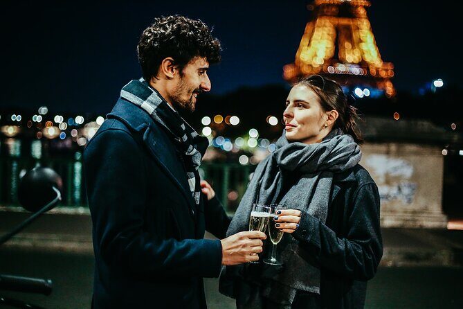 Paris Romantic & Private Tour By Night on a Sidecar Ural - Arc de Triomphe Area: The First Big Paris Moment